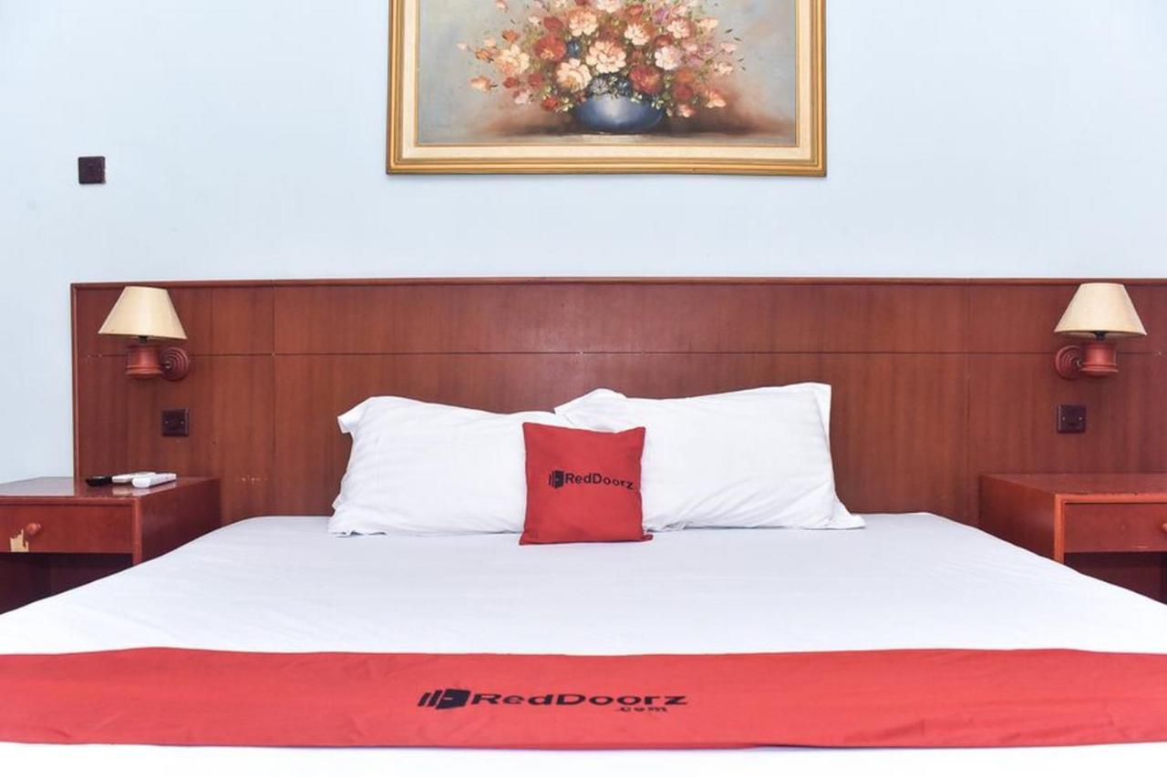 Reddoorz Near Kampung Warna Warni Hotel Malang Kültér fotó